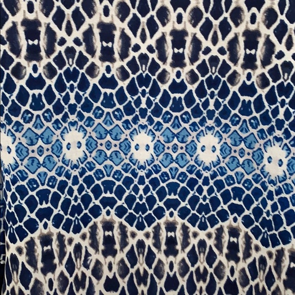 Eight Sixty Racerback Navy Patterned Tank - Picture 2 of 4